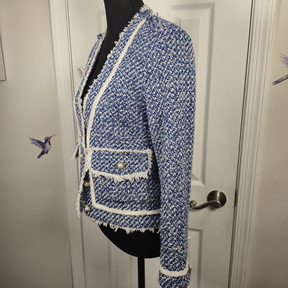 AQUA Blue & White Tweed Fringed Jacket Pearl Buttons Size XS Chanel Style - Picture 4 of 6
